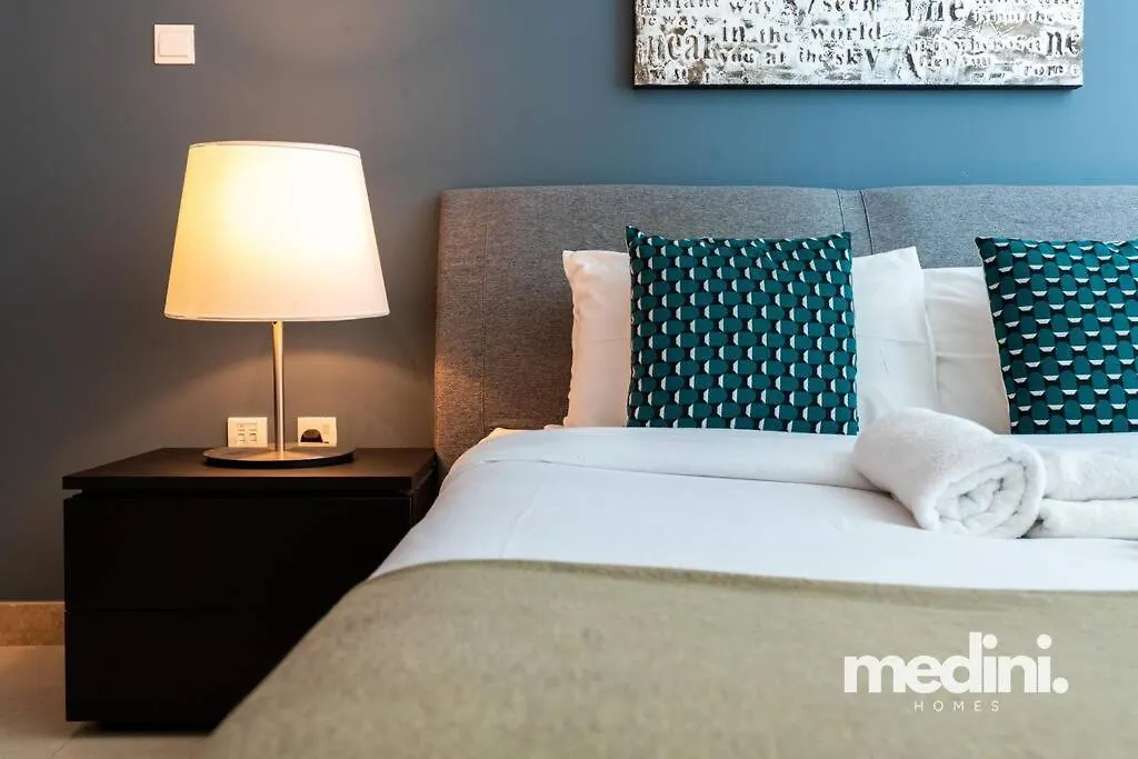 Large 1 Bedroom - Mag218 - Dubai Marina Apartment